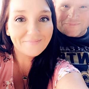 Meet your Posher, Leigh